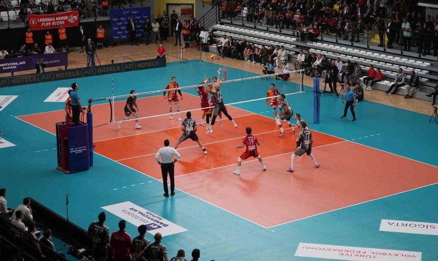 Galatasaray, 7 yıl aradan sonra şampiyonluk sevinci yaşadı