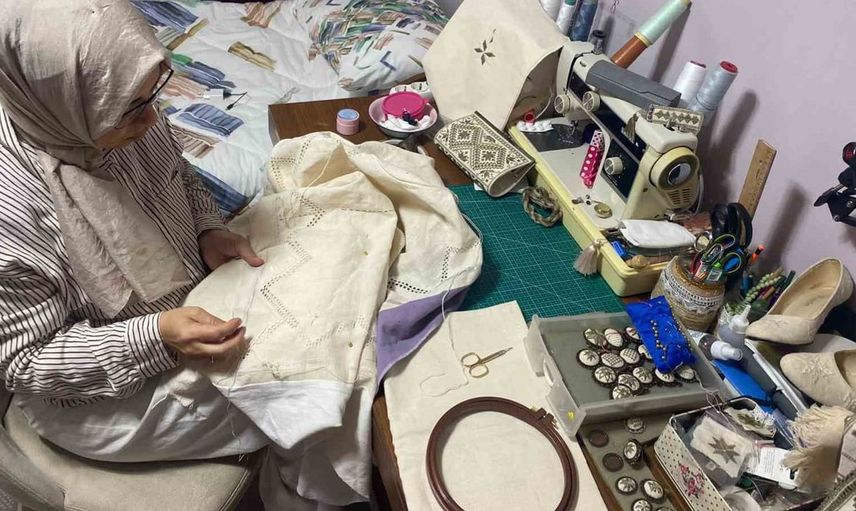 Lefkara nakışı geleneksel motiflerle modern tasarımlar buluşturuyor