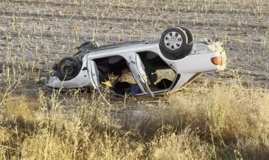 Aksaray'da tarlaya yuvarlanan otomobilde sürücü ağır yaralandı