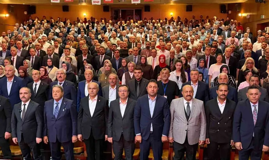 MHP Malatya il kongresinde Turgay Şengönül yeniden başkan seçildi