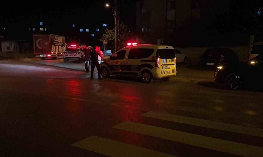 Cadde üzerindeki tartışma bıçaklı kavgayla sonuçlandı