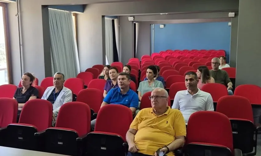 Söke Devlet Hastanesi'nde sağlık çalışanlarına böbrek hastalığı eğitimi: Bilinçlendirme önemli