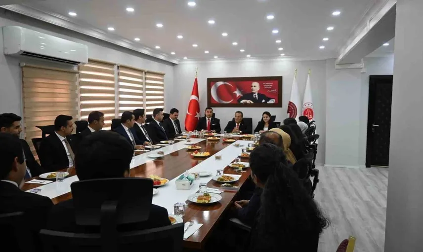 Çetin Arslan, Anamur’da yargı mensuplarıyla bir araya geldi