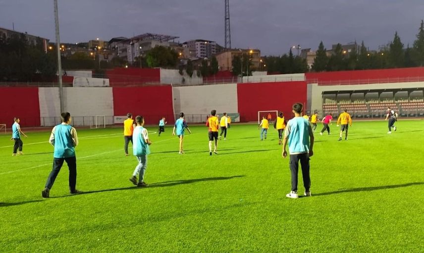 Şırnak'ta yapılan futbol etkinliğiyle koruma altındaki çocuklar eğlendi