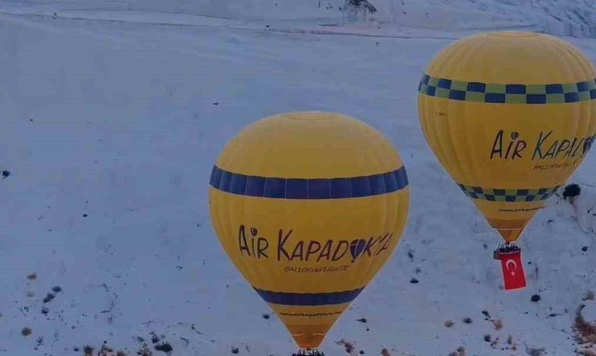 Pamukkale'de 30 Ağustos coşkusu gökyüzüne taşındı