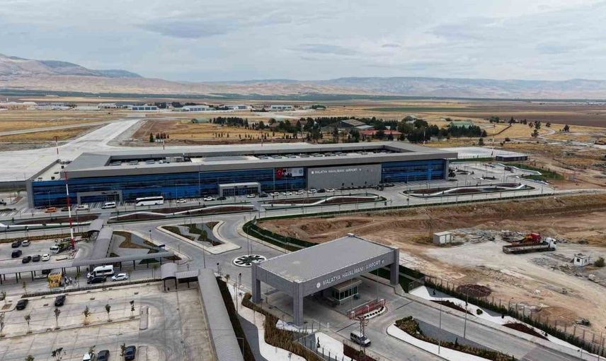 Malatya havalimanı yeni terminali yolcularını karşılamaya başladı