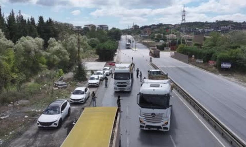 Arnavutköy'de hafriyat kamyonu denetiminde sürücülere ceza uygulandı