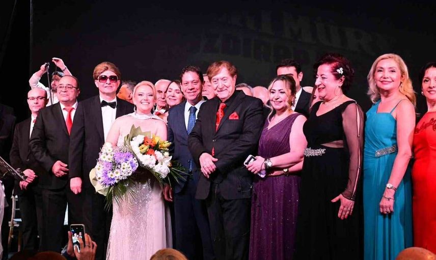 Zeki Müren'in anısına özel etkinlik: Manisa'da duygu dolu anlar yaşandı