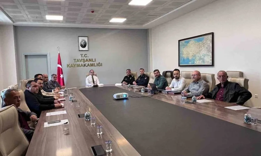 Tavşanlı'da yeni sezon öncesi spor güvenliği toplantısı yapıldı