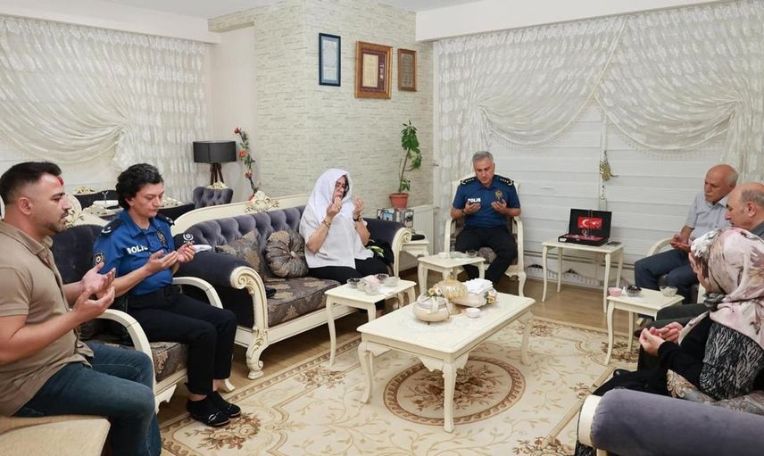 Mersin'de şehit polis veysi kakı, anma etkinliğiyle yad edildi
