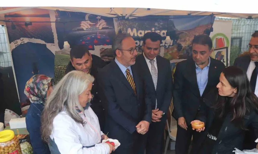 Manisa kültür ve sanat festivalinde birlik mesajları verildi