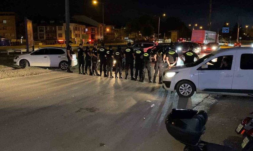 İnegöl'de düğünde bıçaklı kavga: 3 yaralı
