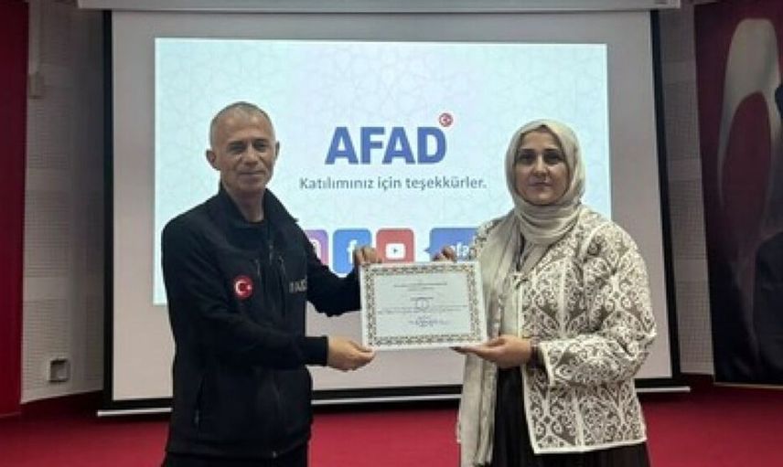 Kütahya’da afet bilinci eğitimi semineri ile farkındalık artırıldı