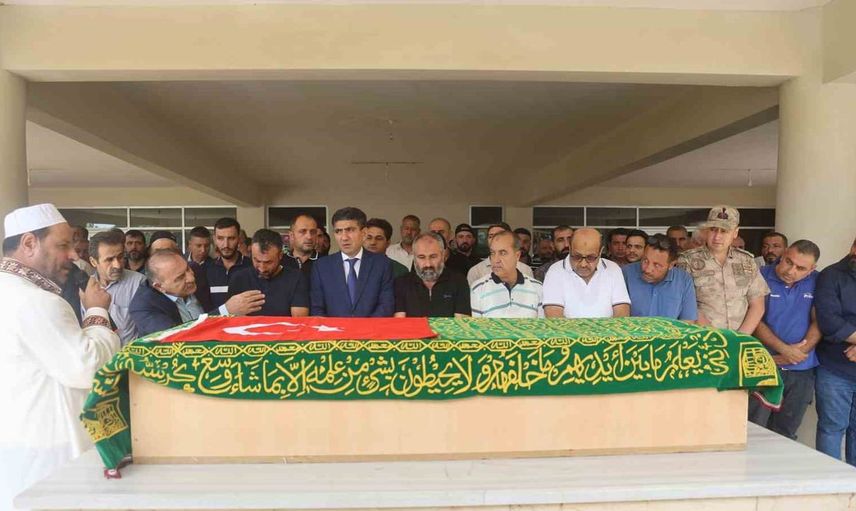 Kayıp çocuk mezarı dualarla baş başa: Mehmet Asaf Biçer’in son yolculuğu