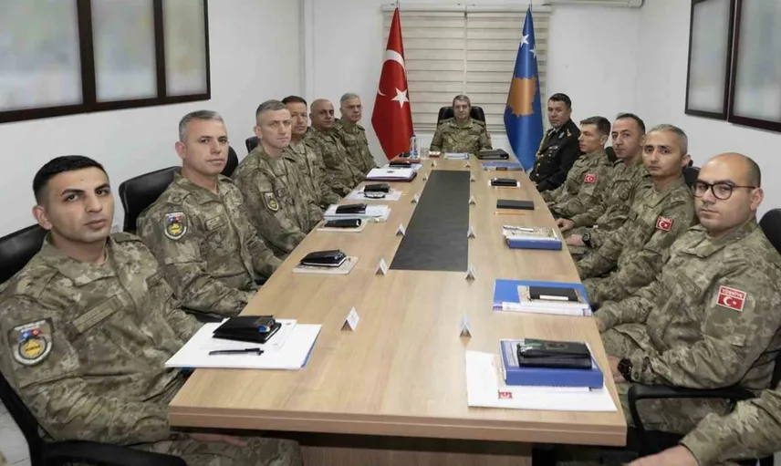 Selçuk Bayraktaroğlu Kosova'da Türk temsil heyetini denetledi