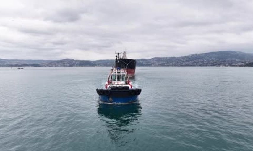 Karadeniz'deki İHA saldırısının ardından MV Aroyat, İstanbul Boğazı'ndan geçerek Aliağa'ya yola çıktı