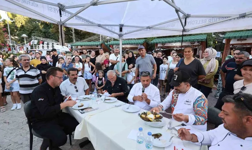 Manisa'da gastronomi tutkunları buluştu: en güzel sarma yarışması yapıldı