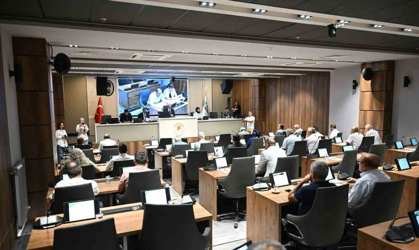Yeşilyurt Belediye Meclisi 32 gündem maddesini karara bağladı