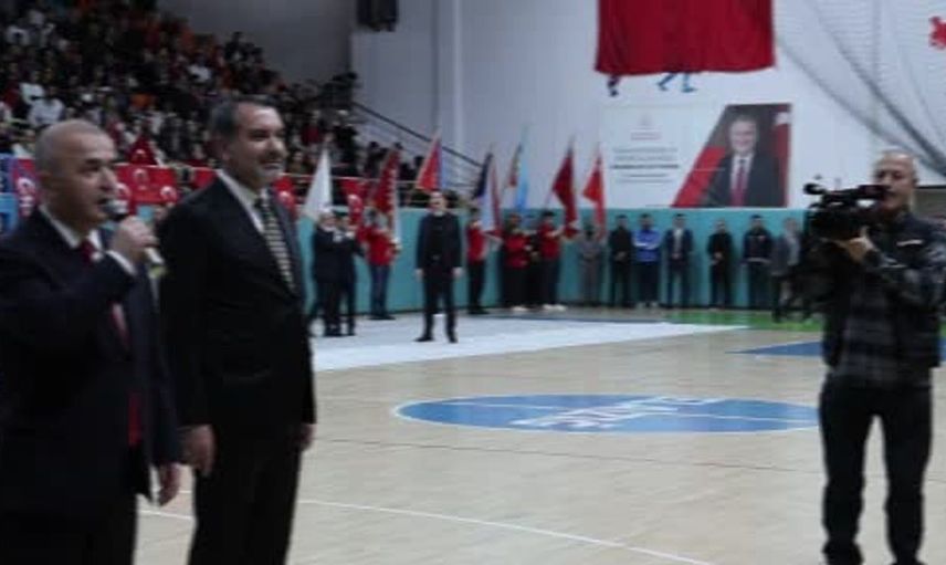 Elazığ'da cumhuriyet coşkusu: 103. yıl dönümü büyük bir kutlama ile anıldı