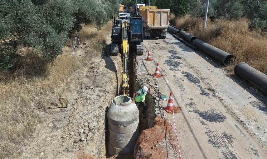 Menteş Mahallesi'nde yıllardır beklenen kanalizasyon altyapısı çalışmaları başladı