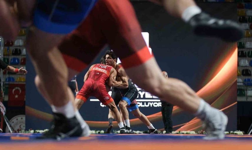 Uluslararası güreş turnuvasında Türk sporcular 27 madalya kazandı