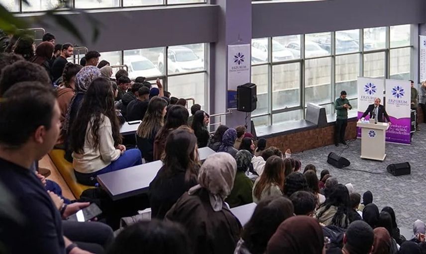 Erzurum teknik üniversitesinde yeni öğrenciler için hoş geldin programı düzenlendi
