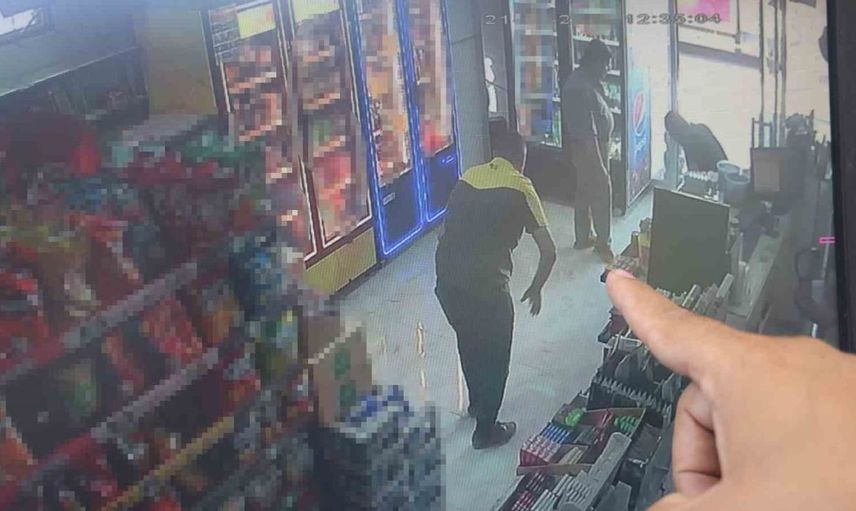Hayat kurtaran müdahale: Jöle şeker boğazına kaçan adamı Heimlich manevrasıyla kurtardı