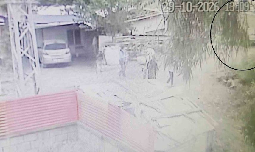 Hayatını kaybeden annenin cenazesi kaldırıldı: Oğlunun tedavisi devam ediyor