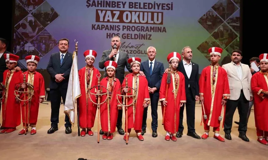 Şahinbey'de mezuniyet heyecanı: Yaz okulu programı sona erdi