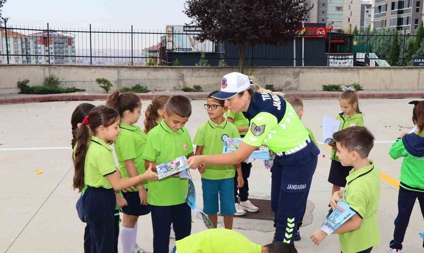 Ankara jandarması okullar için güvenlik önlemlerini artırdı