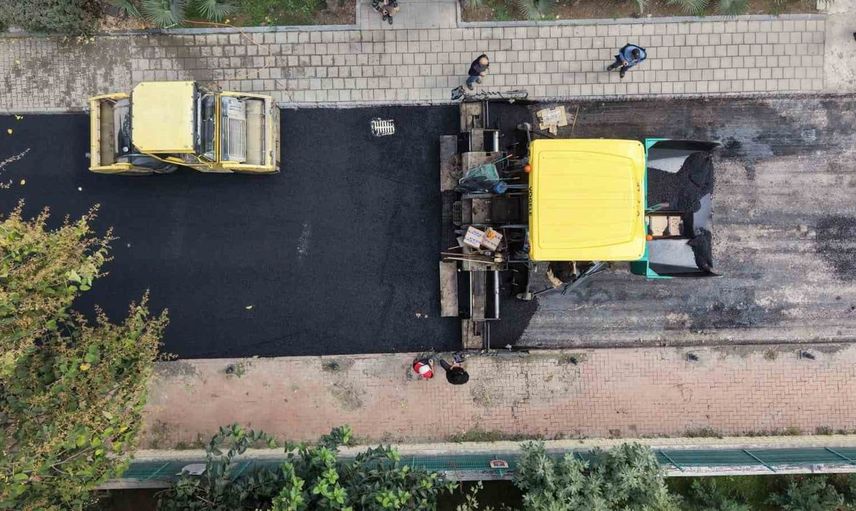 Düzce'de hafta sonu asfaltlama çalışmaları devam etti