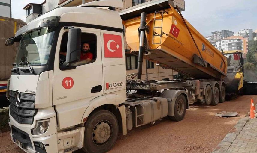 Gebze'de ulaşım altyapısını güçlendiren yol çalışmaları devam ediyor