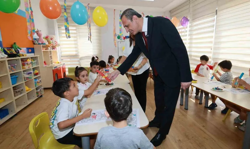 Yeni eğitim yılına umut dolu başlangıç: Tarık Özünal minik yavrularla buluştu