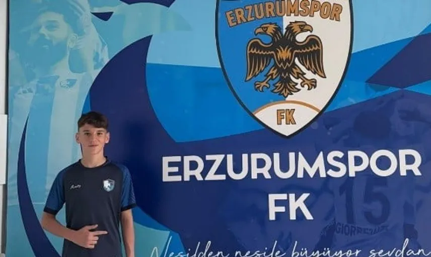 Erdemspor’un genç yeteneği İbrahim Esad Gürcü, Erzurumspor'a transfer oldu