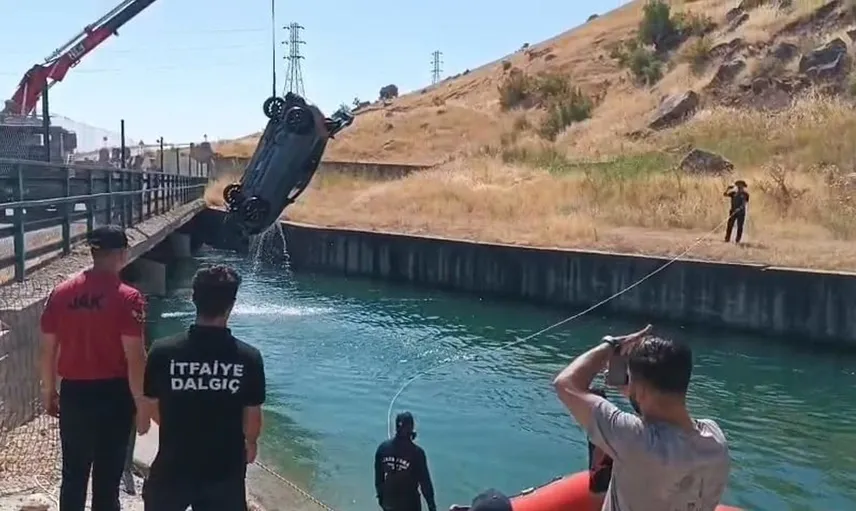 Diyarbakır'da otomobil sulama kanalına uçtu: 4 kişi kurtarıldı