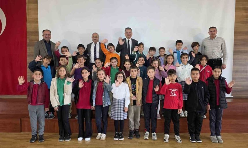 Nazilli'de eğitimde yeni bir dönem: öğrenciler dinleniyor