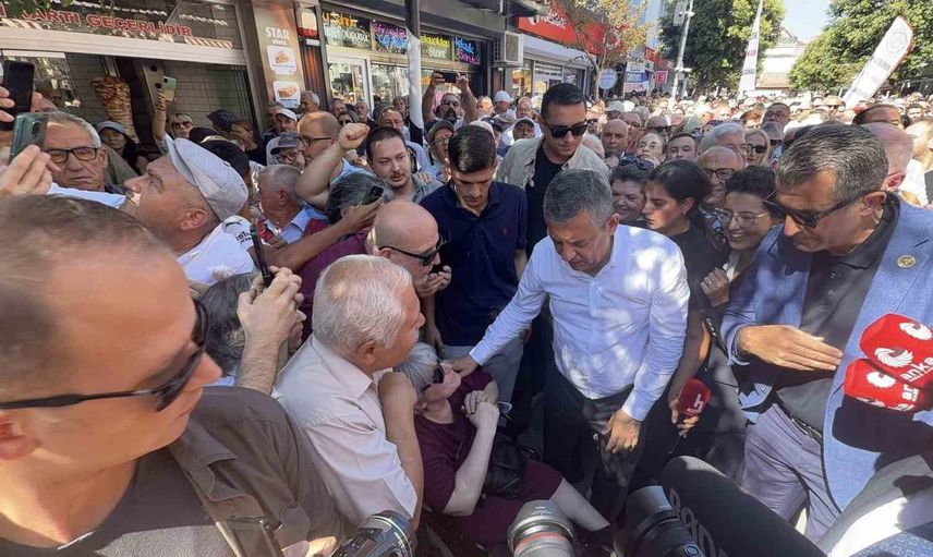 Özgür Özel Kırklareli'nde esnafla buluştu