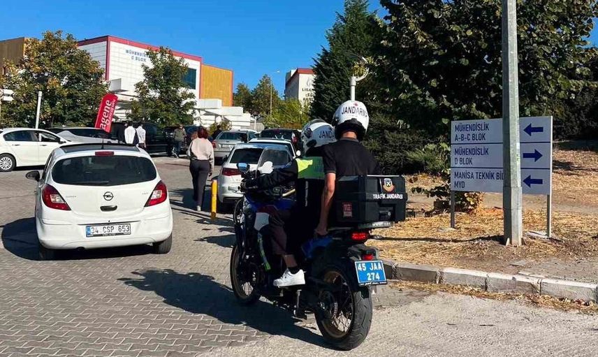 Kimliğini unutan adayın tanık olduğu vinç: Jandarmadan hızlı yardım