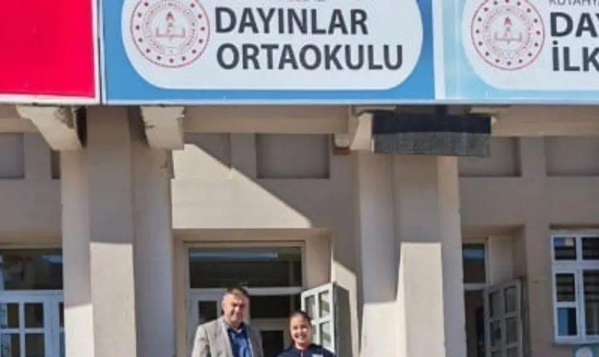 Küçük yaşta büyük örnek: 11 yaşındaki kız cüzdanı polise teslim etti