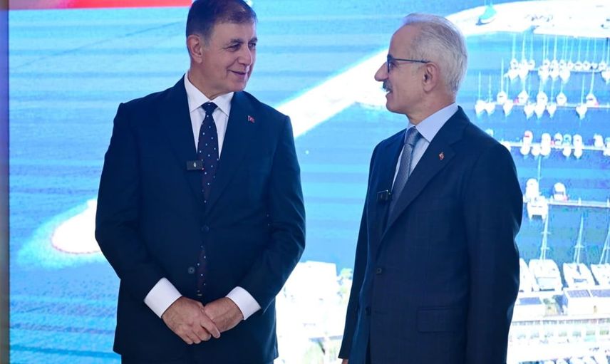 Ulaştırma Bakanı Uraloğlu, İzmir ulaşım projelerini masaya yatırdı