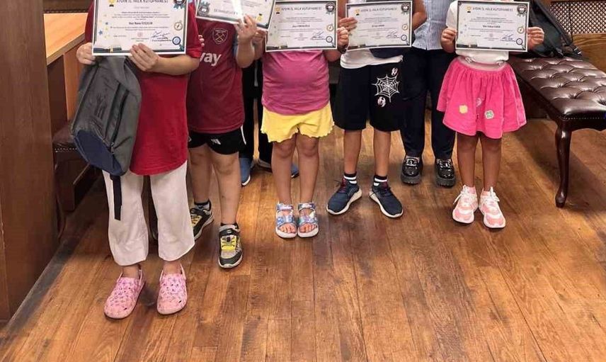 Aydın'da çocuklar kütüphane kaşifi belgesi aldı