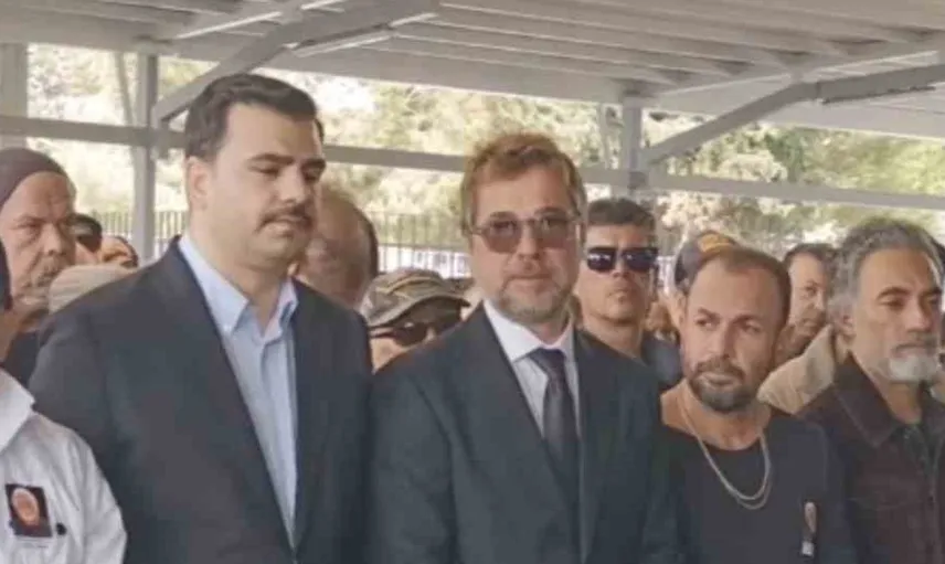 Engin Altan Düzyatan, babasını son yolculuğuna uğurladı