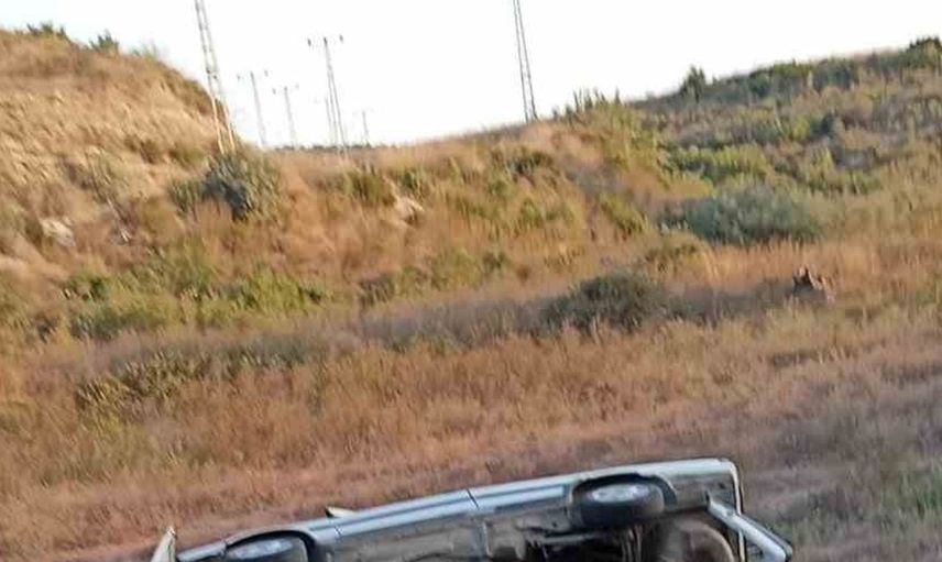 Antalya’da direksiyon hâkimiyetini kaybeden sürücü yaralandı