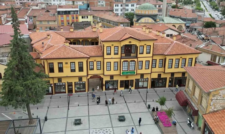Çorum şehir müzesi, tarihi dokusuyla ziyaretçilerini büyülüyor