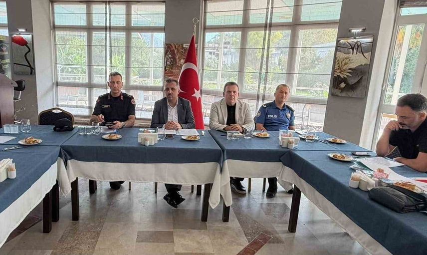 Kemer'de afet hazırlıkları için kritik koordinasyon toplantısı yapıldı