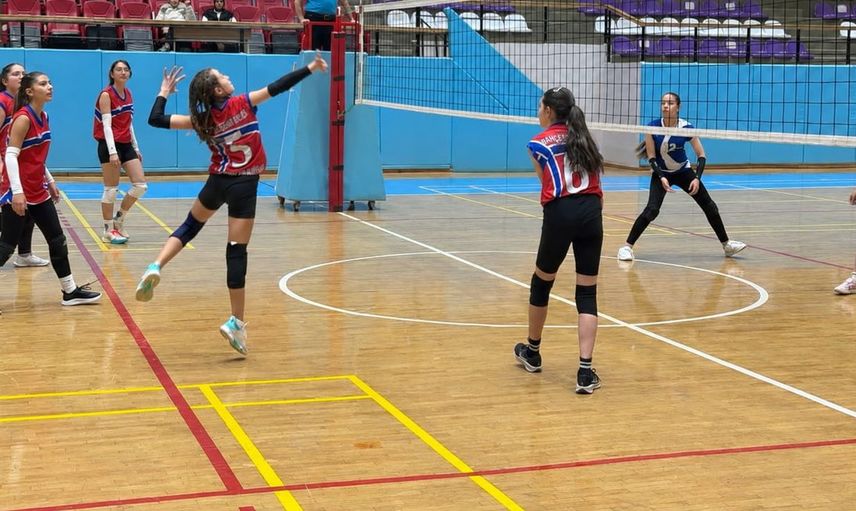 Afyonkarahisar'da okul sporları heyecanı: hentbol, voleybol ve daha fazlası