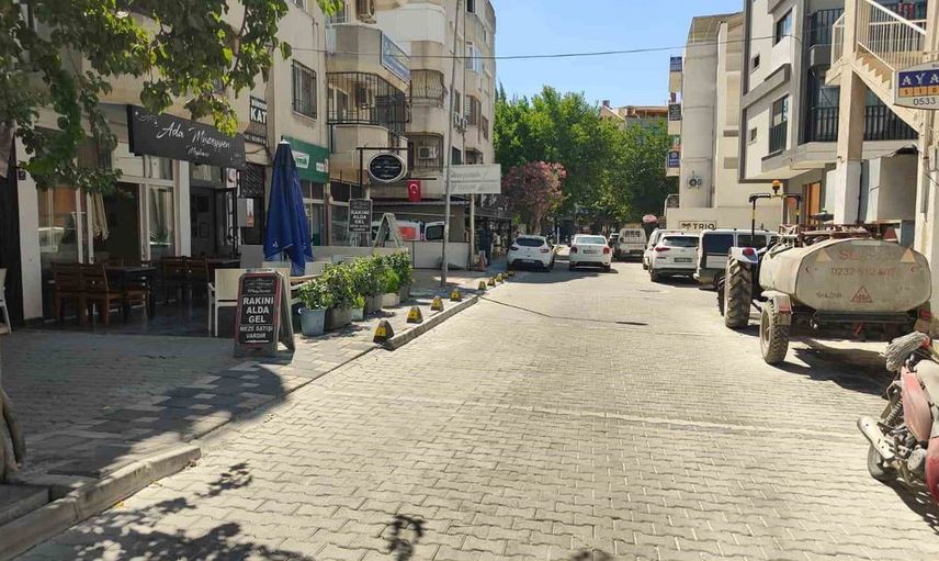 Kuşadası'nda bıçaklı kavga: 1 ölü