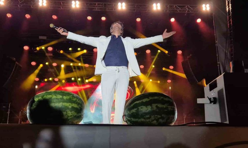 Tekirdağ'da karpuz festivaline damga vuran Mahsun Kırmızıgül konseri