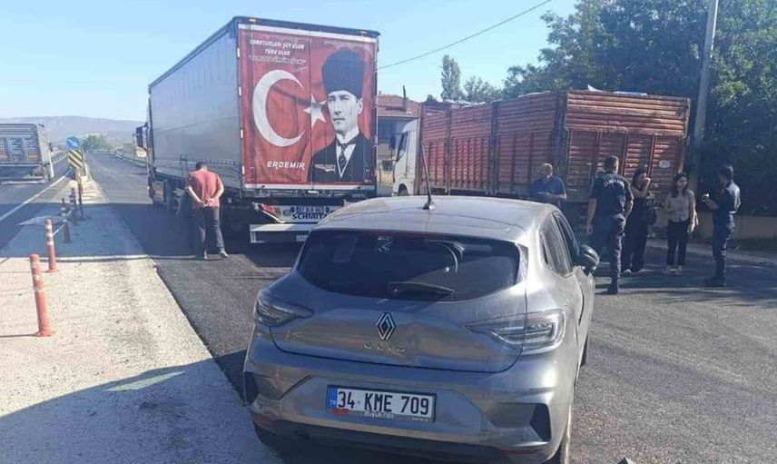 Bilecik'te otomobil ve kamyonet çarpıştı: 1 yaralı