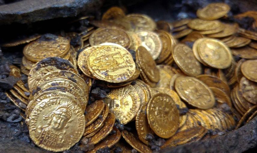 8 yaşındaki çocuk hayatının şokunu yaşadı: Okul bahçesinde 1800 yıllık hazine keşfedildi